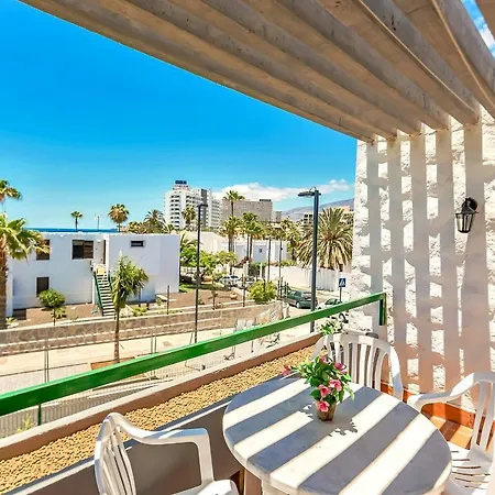 Apartment With Wifi, Pool,Near Beach,Tenerife South *
